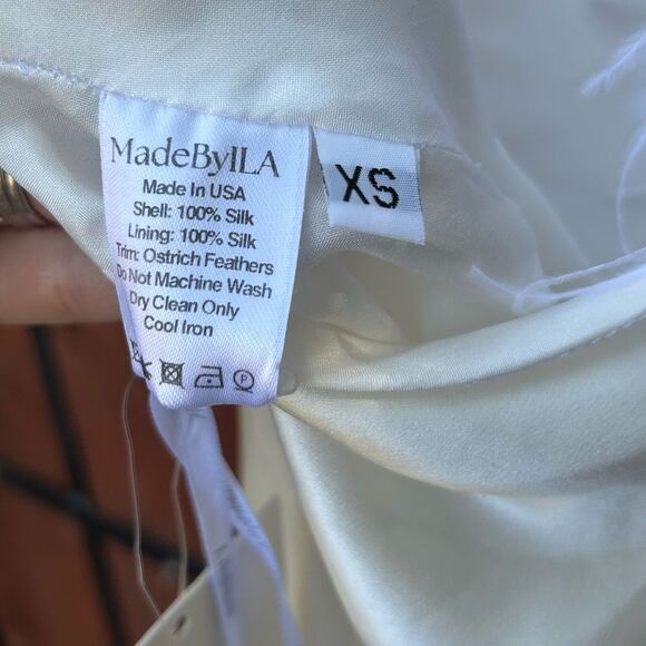Made by ILA white silk gown size XS NWT - Picture 9 of 11